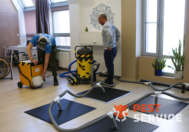 Профессиональная сушка после потопа в Сарапуле от 3000 руб. Быстро устраняем влагу, предотвращаем плесень и повреждения. Современное оборудование и опытные специалисты. Безопасно и эффективно.